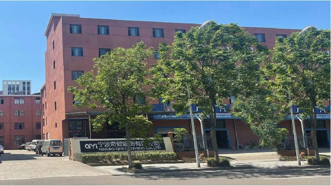 Kaj na današnjem trgu naredi zanesljivega proizvajalca oblačil za prosti čas in šport